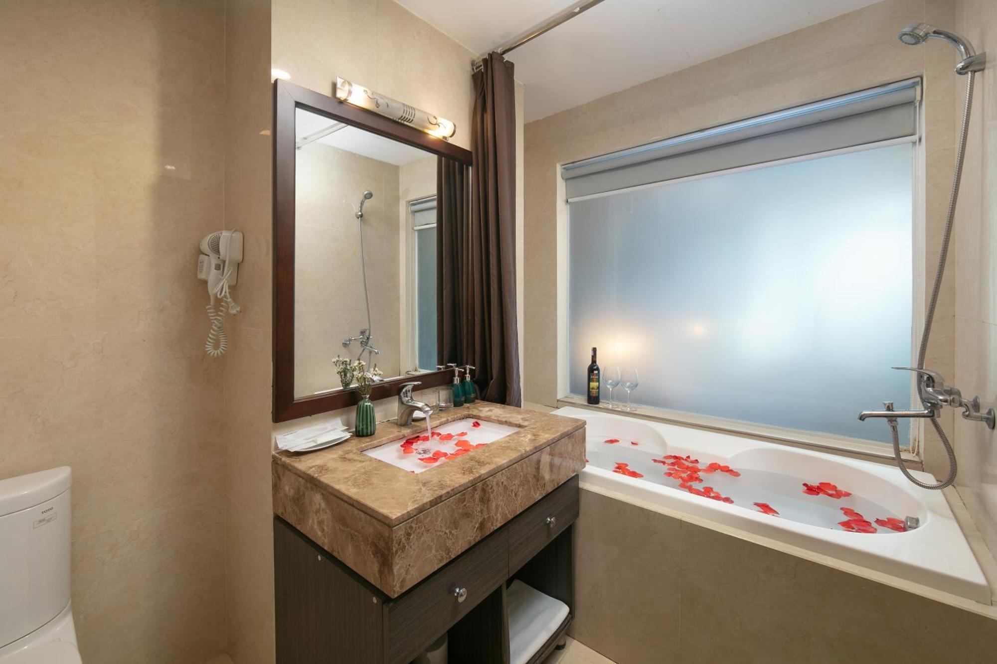 Brilliant Me Tri Hotel & Spa Ханой Екстер'єр фото