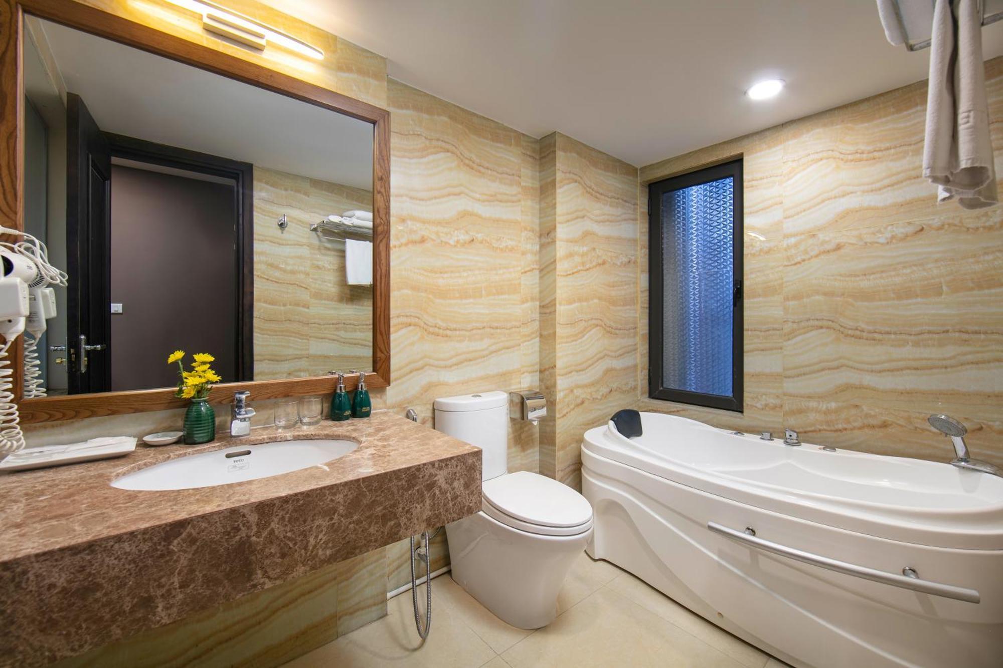 Brilliant Me Tri Hotel & Spa Ханой Екстер'єр фото